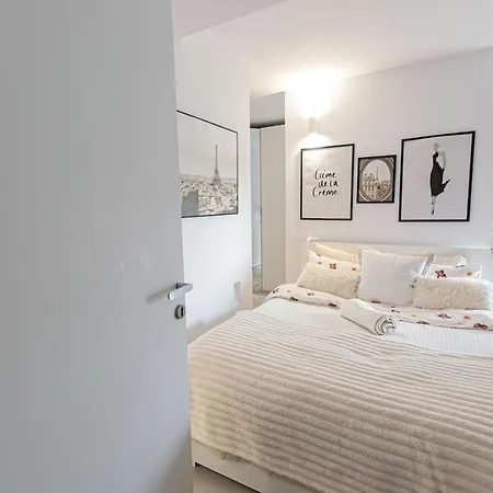 Puerto Banus Apartment *